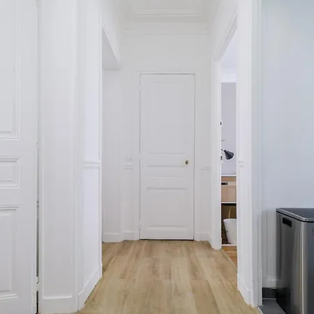 Flexliving - - Caulaincourt Holiday home *